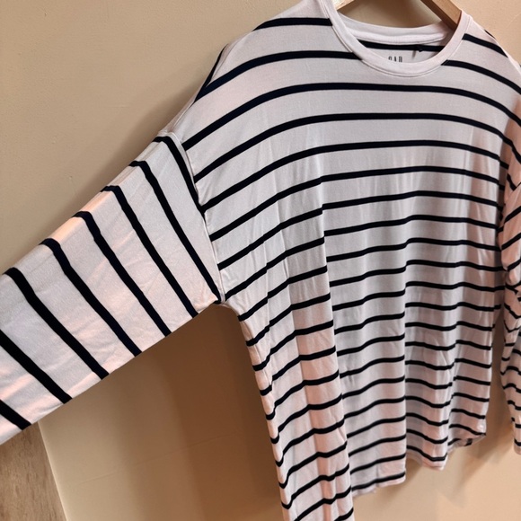 GAP Black Stripe Long Dolman Sleeve Round Neck Womens Size M Tee Shirt - Picture 4 of 12